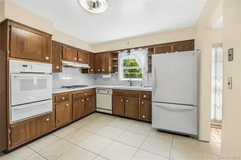 21 Pomander Drive White Plains NY 10607
