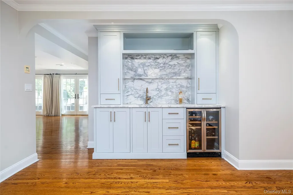 7 Yorkshire Road Rockville Centre NY 11570