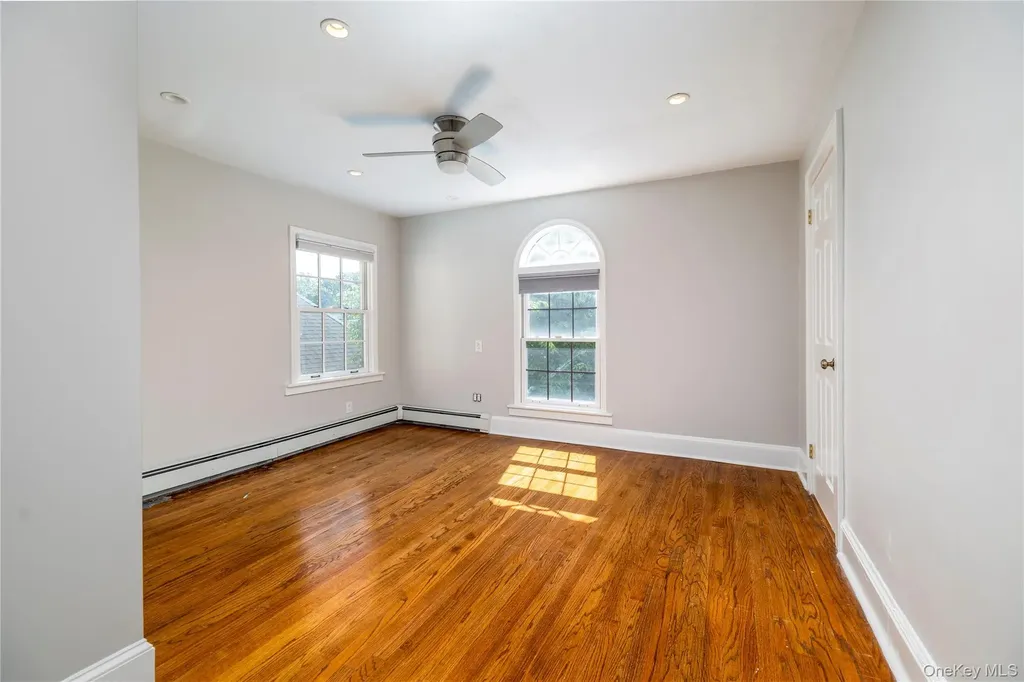 7 Yorkshire Road Rockville Centre NY 11570