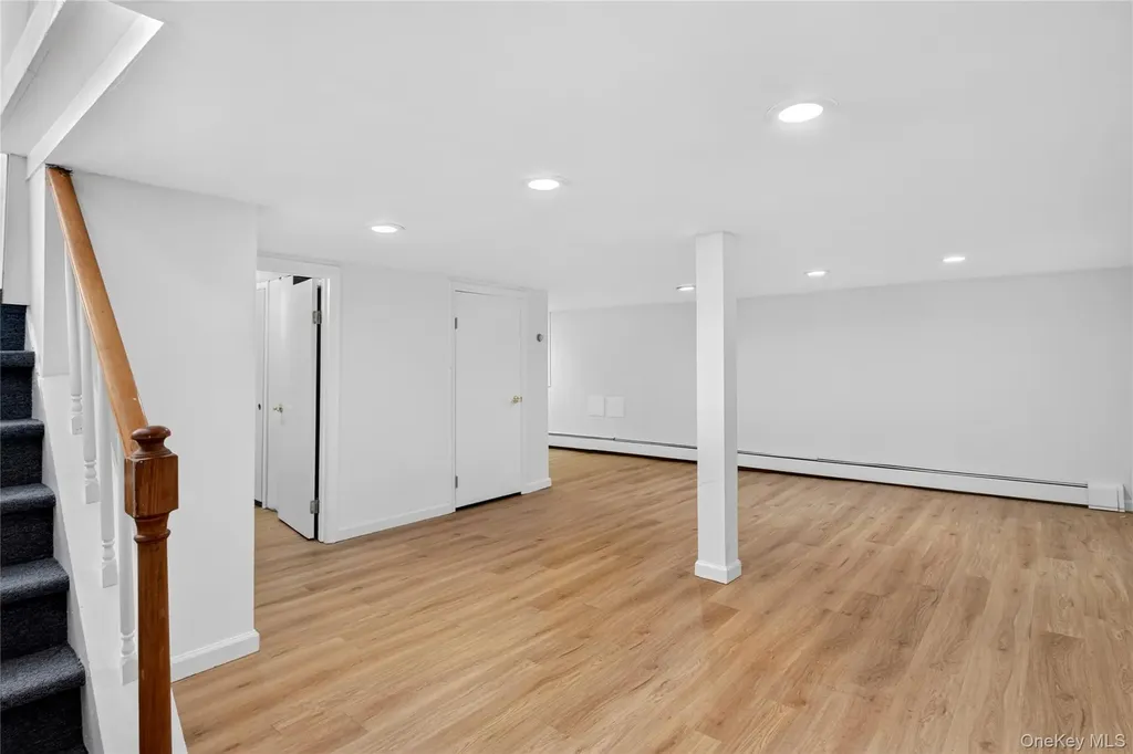 118 Willow Street Roslyn Heights NY 11577