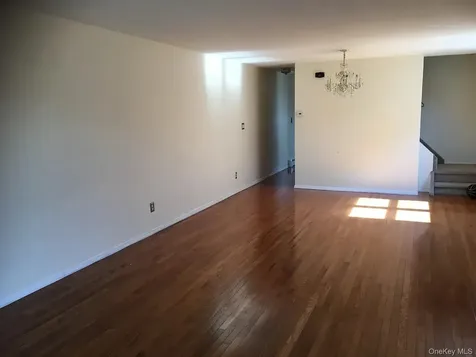 241 Regis Drive Staten Island NY 10314