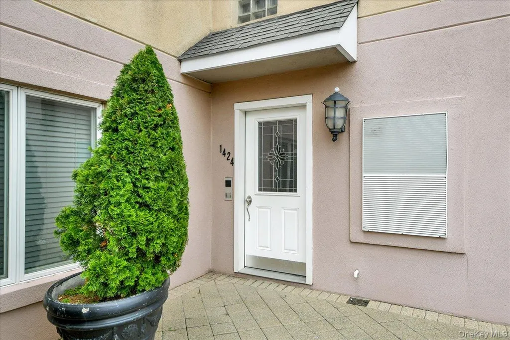 1424 Outlook Avenue Bronx NY 10465