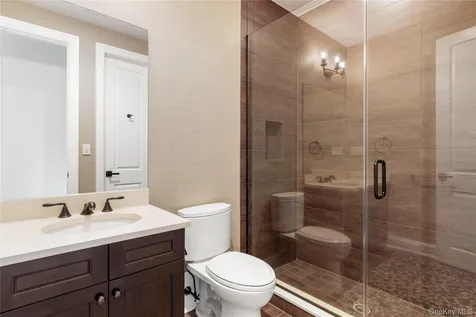 1 Bromley Court Muttontown NY 11791