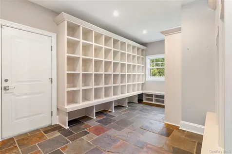 1 Bromley Court Muttontown NY 11791