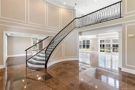 1 Bromley Court Muttontown NY 11791