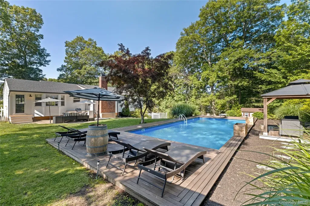 3 Russell Drive Wading River NY 11792