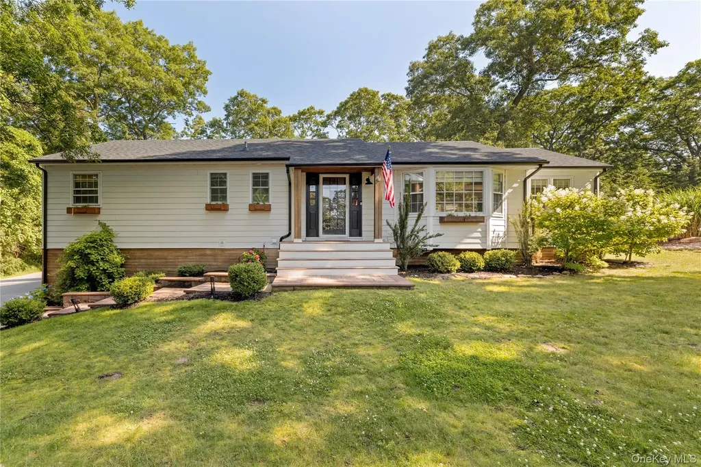 3 Russell Drive Wading River NY 11792