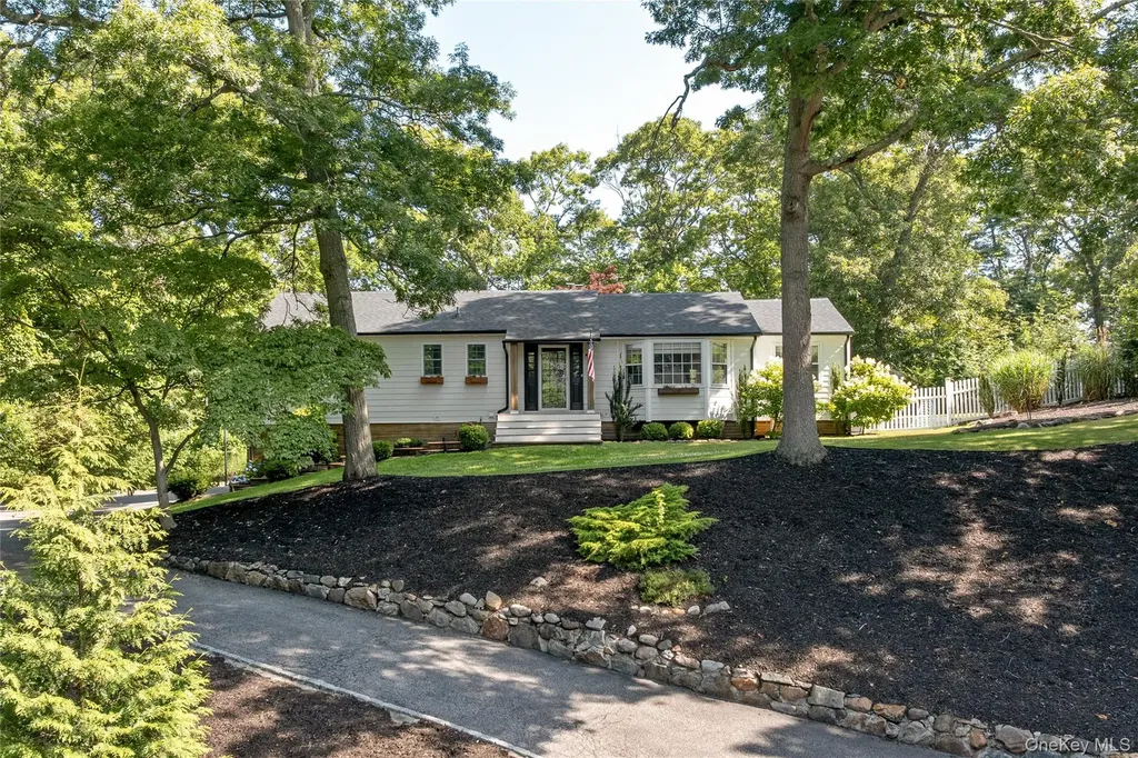 3 Russell Drive Wading River NY 11792