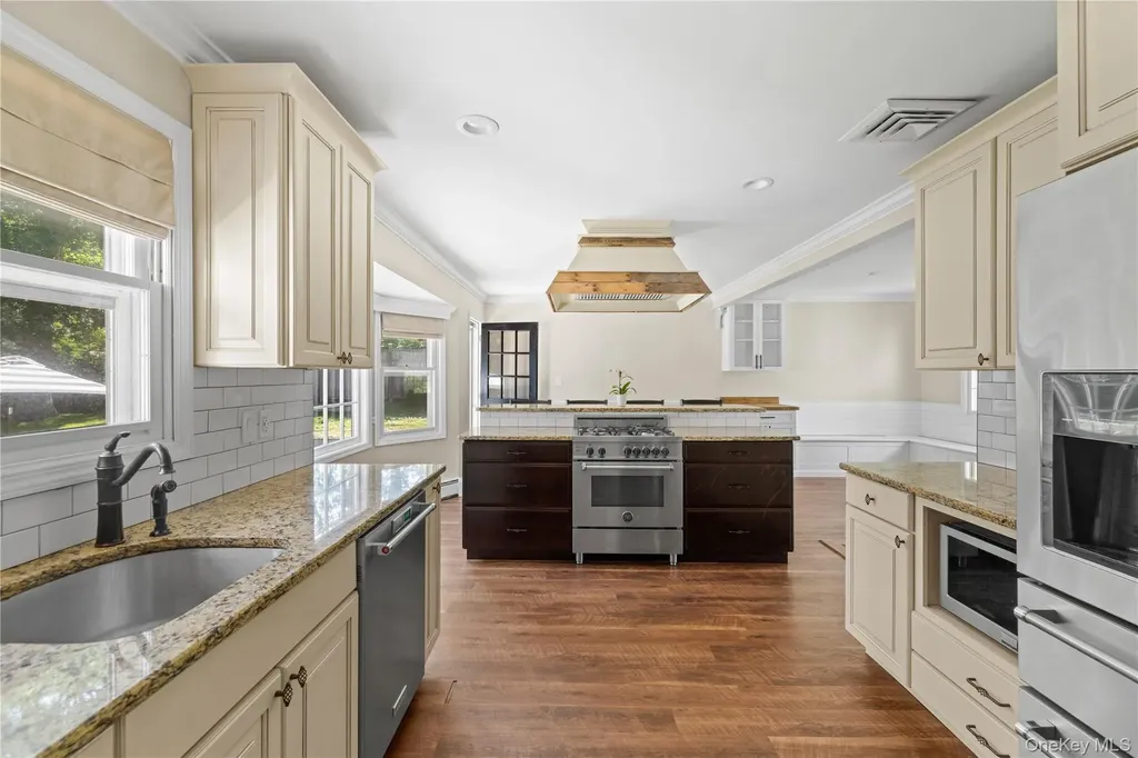 3 Russell Drive Wading River NY 11792