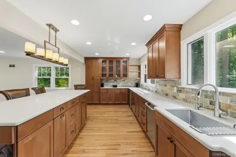 40 Sammis Lane White Plains NY 10605