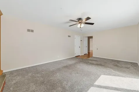 40 Sammis Lane White Plains NY 10605