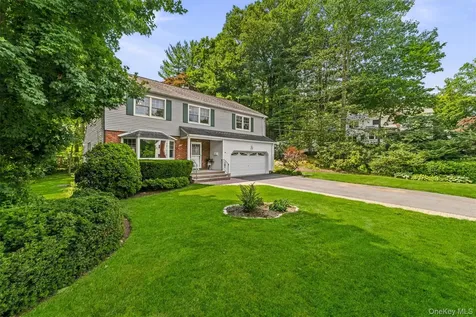 40 Sammis Lane White Plains NY 10605