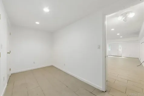 40 Sammis Lane White Plains NY 10605