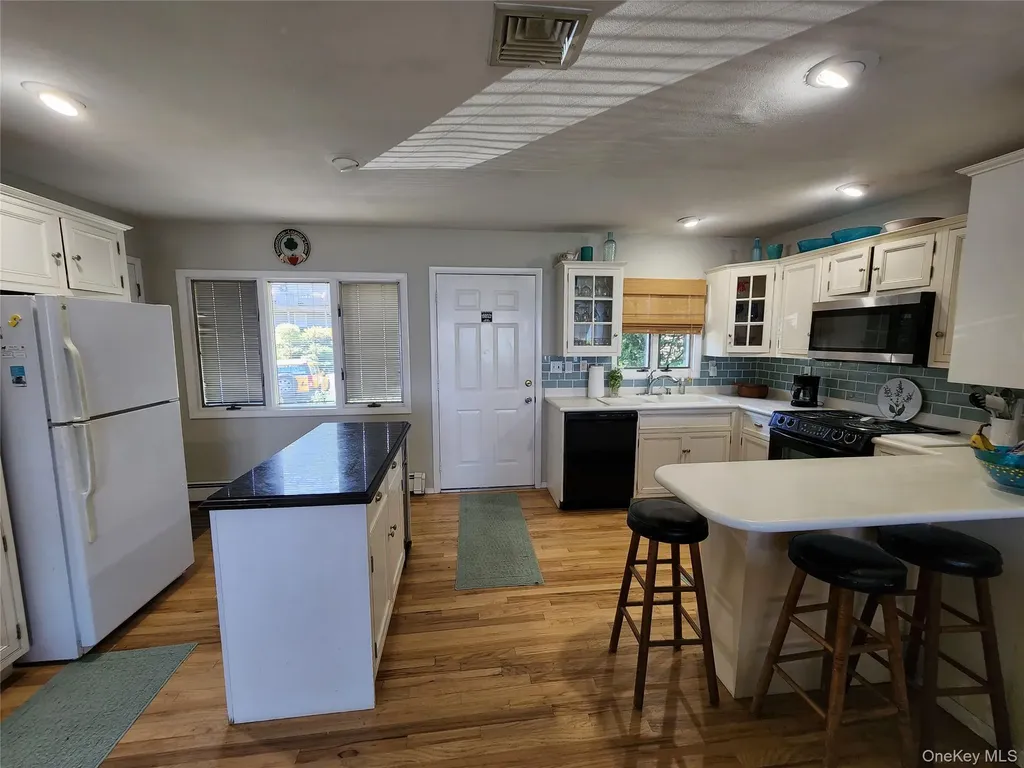 7 Riverhead Road Sound Beach NY 11789
