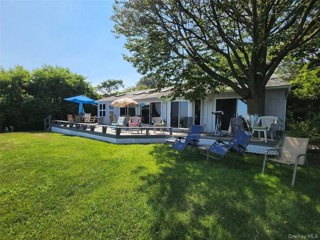 7 Riverhead Road Sound Beach NY 11789