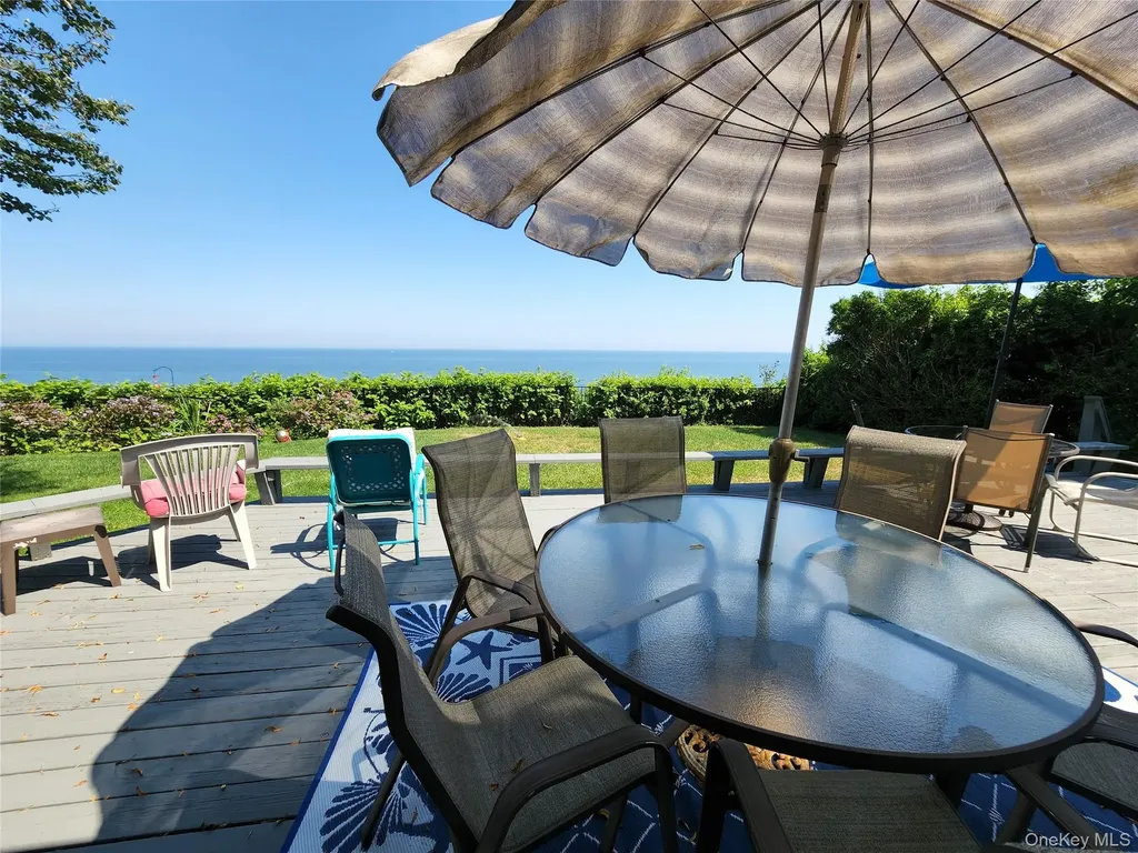 7 Riverhead Road Sound Beach NY 11789