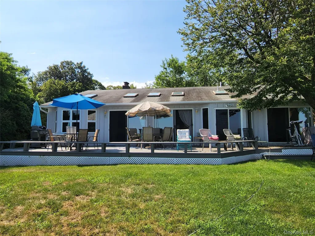 7 Riverhead Road Sound Beach NY 11789