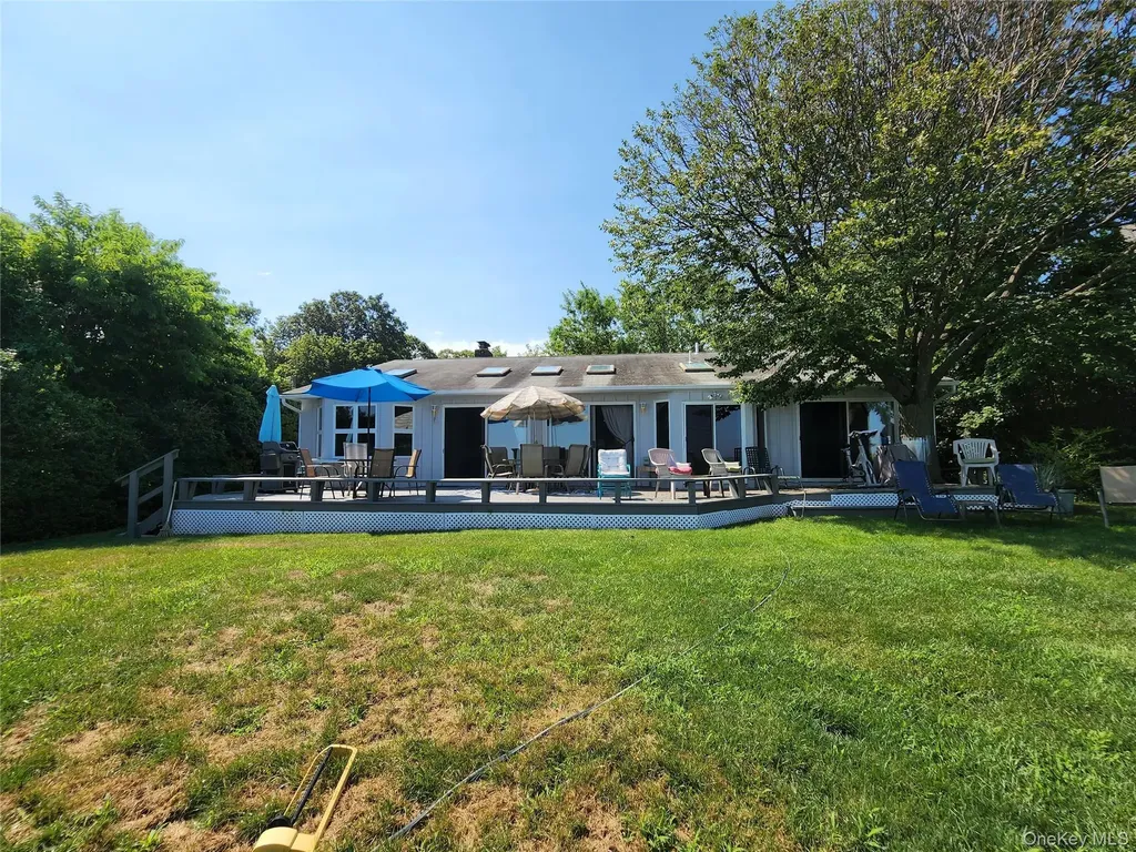 7 Riverhead Road Sound Beach NY 11789