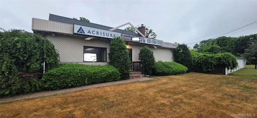 1469 Deer Park Avenue North Babylon NY 11703