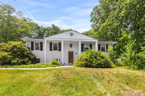70 Gretna Hill Road Pleasant Valley NY 12569