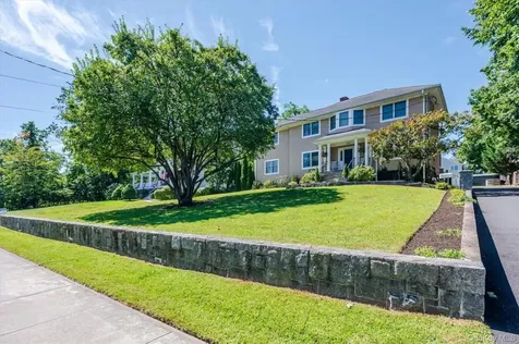107 Puritan Drive Port Chester NY 10573