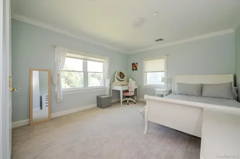 107 Puritan Drive Port Chester NY 10573