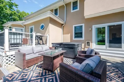 107 Puritan Drive Port Chester NY 10573