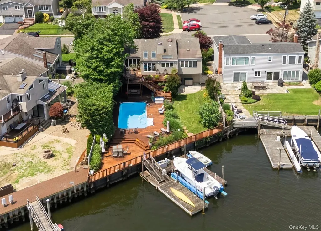 2883 Judith Drive Bellmore NY 11710