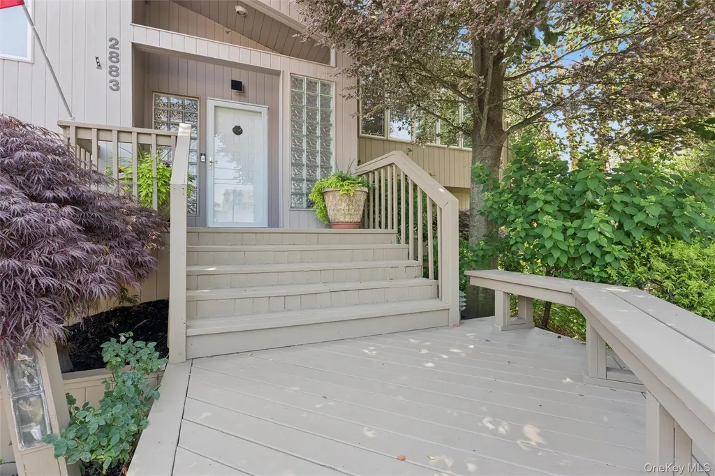 2883 Judith Drive Bellmore NY 11710