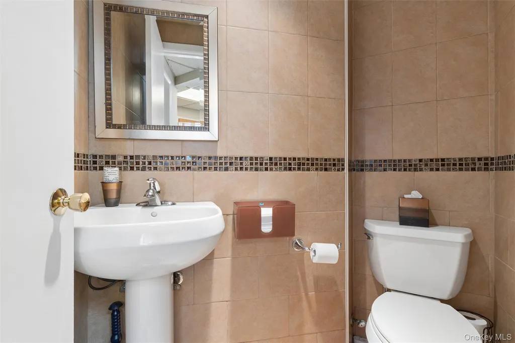 2883 Judith Drive Bellmore NY 11710