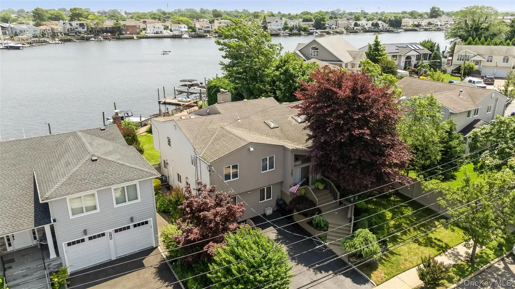 2883 Judith Drive Bellmore NY 11710