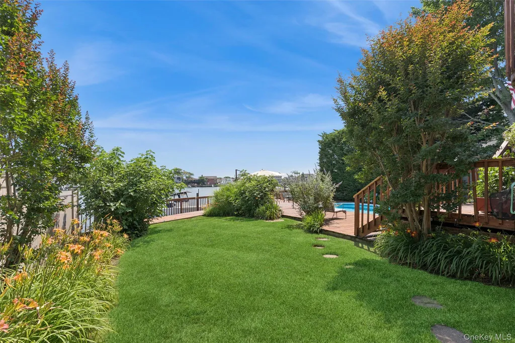 2883 Judith Drive Bellmore NY 11710
