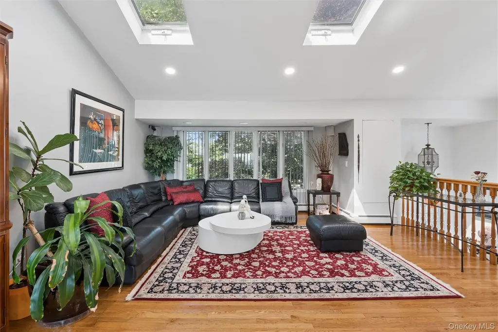 2883 Judith Drive Bellmore NY 11710
