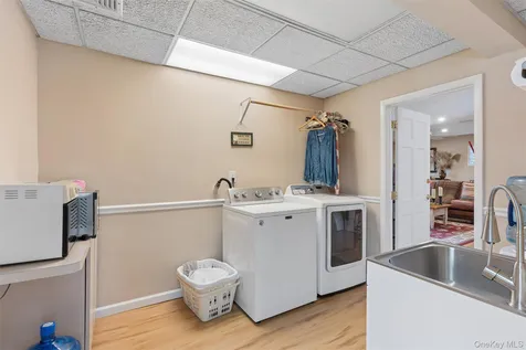 2883 Judith Drive Bellmore NY 11710
