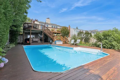 2883 Judith Drive Bellmore NY 11710