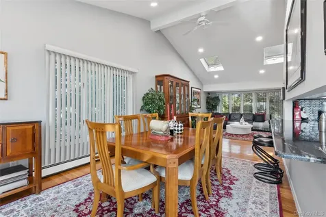 2883 Judith Drive Bellmore NY 11710