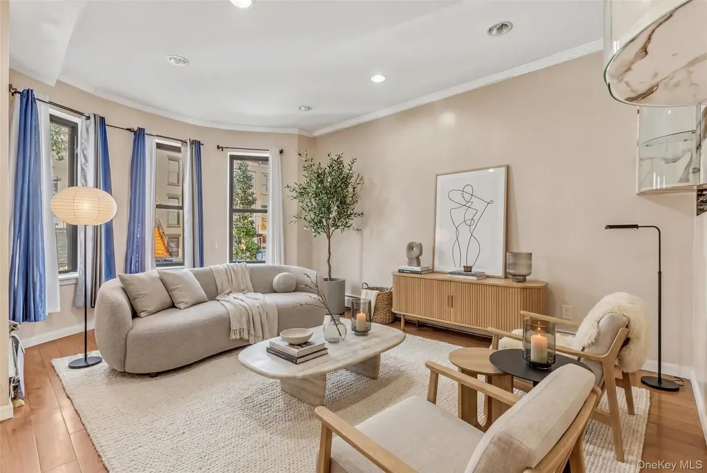 18 Pleasant Place Brooklyn NY 11233