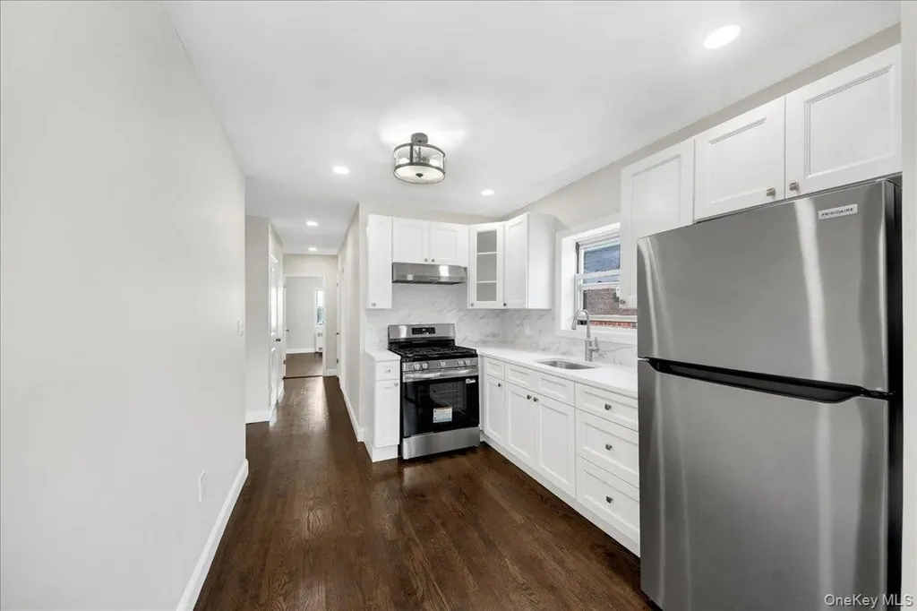 3227 Bruckner Boulevard Bronx NY 10461