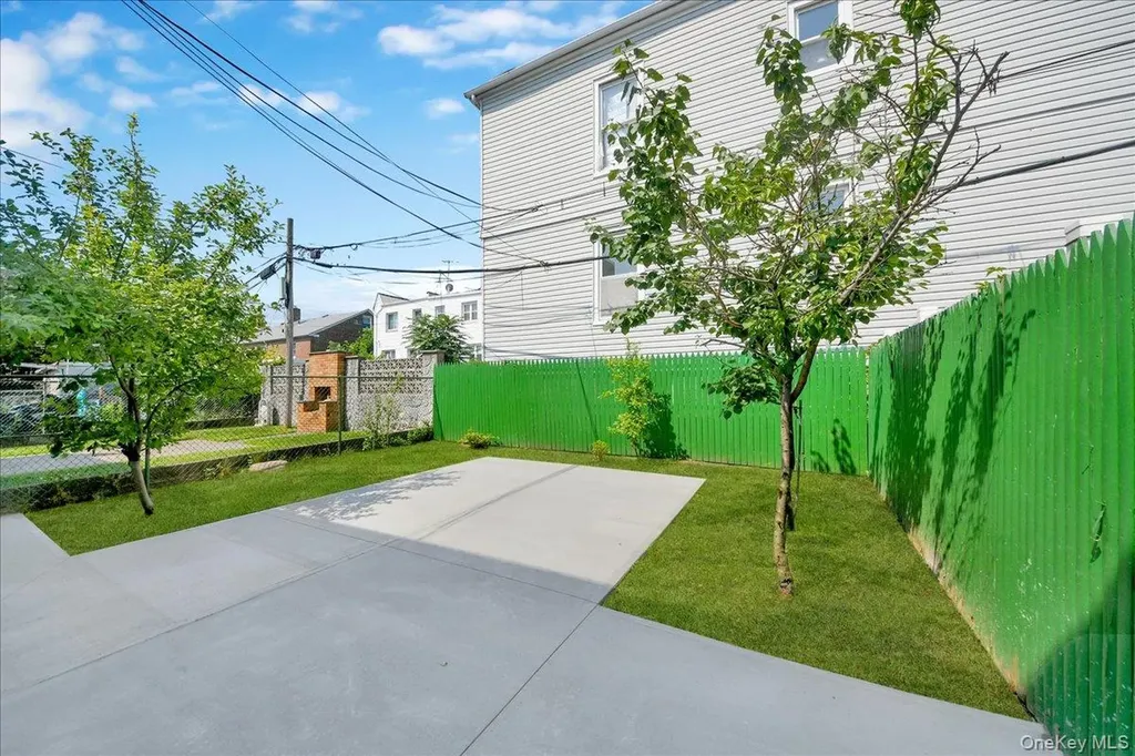3227 Bruckner Boulevard Bronx NY 10461