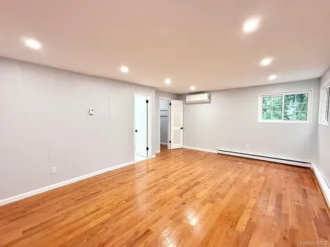 20 Baylis Place Syosset NY 11791