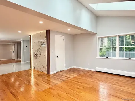 20 Baylis Place Syosset NY 11791