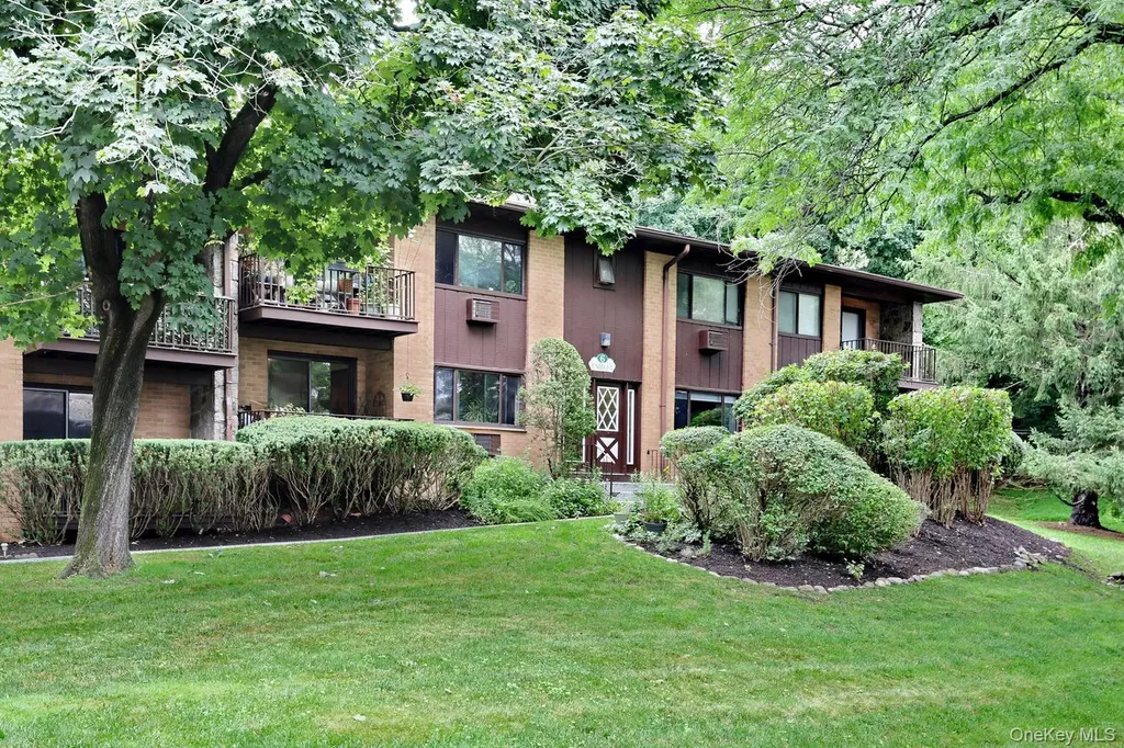 6 W Lawrence Park Drive Piermont NY 10968