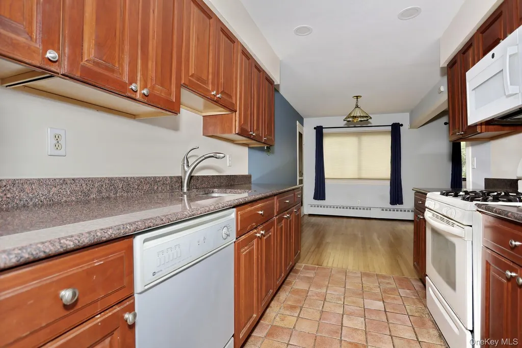 6 W Lawrence Park Drive Piermont NY 10968