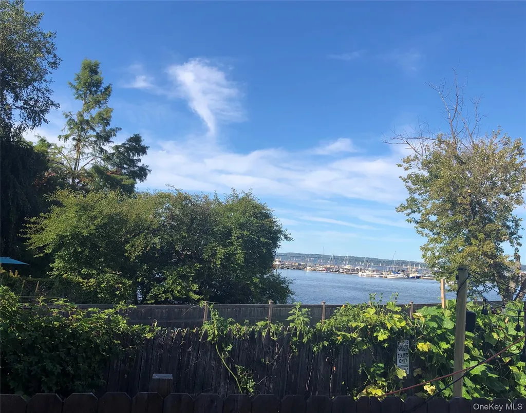 6 W Lawrence Park Drive Piermont NY 10968