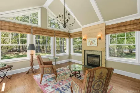 22 Spring Lane Sag Harbor NY 11963