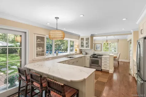 22 Spring Lane Sag Harbor NY 11963