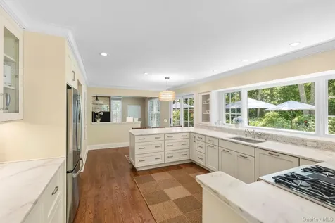 22 Spring Lane Sag Harbor NY 11963