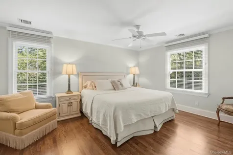 22 Spring Lane Sag Harbor NY 11963