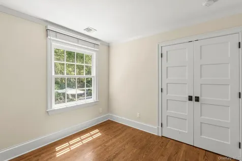 22 Spring Lane Sag Harbor NY 11963