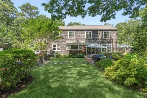 22 Spring Lane Sag Harbor NY 11963